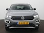 Volkswagen T-Roc 1.5 TSI Sport Navigatie - LED - Camera - Stoelverwarming - ACC