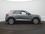 Volkswagen T-Roc 1.5 TSI Sport Navigatie - LED - Camera - Stoelverwarming - ACC