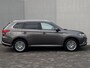 Mitsubishi Outlander 2.4 PLUG-IN HYBRID 4WD S-AWC Instyle Automaat / Fabrieksgarantie tot 02-2030 <100.00km** / Zeer weinig km / Afn. trekhaak 1.500 kg / Schuifdak / Navigatie / Premium Sound System / Stuur- en stoelverwarming / Adaptieve CC / Apple Carplay Adroid / 18" LM wielen .