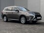 Mitsubishi Outlander 2.4 PLUG-IN HYBRID 4WD S-AWC Instyle Automaat / Fabrieksgarantie tot 02-2030 <100.00km** / Zeer weinig km / Afn. trekhaak 1.500 kg / Schuifdak / Navigatie / Premium Sound System / Stuur- en stoelverwarming / Adaptieve CC / Apple Carplay Adroid / 18" LM wielen .