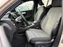 Volvo XC40 B4 Plus Dark | Harman/Kardon | Trekhaak | Elektrisch Verstelbare stoelen |