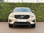 Volvo XC40 B4 Plus Dark | Harman/Kardon | Trekhaak | Elektrisch Verstelbare stoelen |