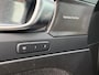 Volvo XC40 B4 Plus Dark | Harman/Kardon | Trekhaak | Elektrisch Verstelbare stoelen |