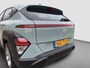 Hyundai Kona 1.6 GDI 141pk HEV Comfort | Camera | Draadloos carplay | Climate control | Adaptive cruise control | Keyless entry | Full Led koplampen | 16'' velgen | Parkeersensoren voor en achter