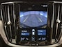 Volvo V60 Cross Country 2.0 T5 AWD Pro | Adaptieve Cruise Control | Panoramadak | Parkeercamera | Stoelverwarming | Elektr. Achterklep | Elektr. Verstelb. Stoelen met Geheugen |