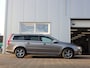 Volvo V70 2.4 D5 Summum / trekhaak / Dynaudio / DVD schermen achterbank