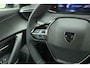 Peugeot 2008 1.2 PureTech 100pk Allure | Navigatie | Camera | Full LED | Apple Carplay/Android Auto | Parkeersensoren voor & achter | 17'' LM Velgen