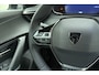 Peugeot 2008 1.2 PureTech 100pk Allure | Navigatie | Camera | Full LED | Apple Carplay/Android Auto | Parkeersensoren voor & achter | 17'' LM Velgen