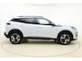 Peugeot 2008 1.2 PureTech 100pk Allure | Navigatie | Camera | Full LED | Apple Carplay/Android Auto | Parkeersensoren voor & achter | 17'' LM Velgen