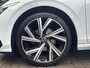 Volkswagen Golf 1.5 eTSI R-LINE PANO-DAK/NAVI/CAMERA/ACC/STOELVERW