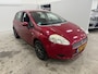 Fiat Punto Grande 1.4-16V Edizione Lusso / NIEUWE APK / AIRCO / RIJDT SCHAKELT GOED