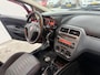 Fiat Punto Grande 1.4-16V Edizione Lusso / NIEUWE APK / AIRCO / RIJDT SCHAKELT GOED