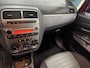 Fiat Punto Grande 1.4-16V Edizione Lusso / NIEUWE APK / AIRCO / RIJDT SCHAKELT GOED