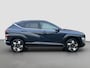 Hyundai Kona 1.6 GDI 141pk HEV Comfort Smart | Camera | Draadloos carplay | Climate control | Adaptive cruise control | Dodehoekdetectie | Elektrische achterklep | Full Led koplampen | 18'' velgen | Stuurverwarming | Stoelverwarming