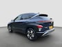 Hyundai Kona 1.6 GDI 141pk HEV Comfort Smart | Camera | Draadloos carplay | Climate control | Adaptive cruise control | Dodehoekdetectie | Elektrische achterklep | Full Led koplampen | 18'' velgen | Stuurverwarming | Stoelverwarming