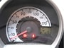 Peugeot 107 1.0 Active 5-Deurs * Airco * Mistlampen * Led Dagrij Verlichting * Set Winterbanden * Radio Cd Speler * TOP Onderhouden * Vingerhoets; Vierde Generatie Eersteklas Service !