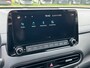 Hyundai Kona 1.6 GDI HEV 141pk Premium Sky | Camera | Schuifdak | Leder | 18'' velgen | Stoelventilatie | Stoelverwarming | Adaptive cruise controle | Keyless entry | Premium audio