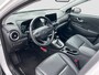 Hyundai Kona 1.6 GDI HEV 141pk Premium Sky | Camera | Schuifdak | Leder | 18'' velgen | Stoelventilatie | Stoelverwarming | Adaptive cruise controle | Keyless entry | Premium audio