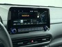 Hyundai Kona |142PK AUT. HEV Hybride Semi-Auto-Pilot (lane-Assist+Camera+Adap.Cruise) Navi Ecc Apple Carplay Android Digi-Dash Head Up Display Pdc Krell®-Audio Fashion  Lmv Isofix DAB Led Regen-Lichtsensor 1e Eigenaar Origineel Nederlandse Auto