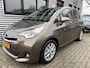 Toyota Verso-S 1.3 VVT-i Trend -AUTOMAAT-TREKHAAK-CLIMA-CRUISECONTROL-CAMERA-PANORAMADAK-BLUETOOTH-NAVIGATIE-ORIGINEEL NEDERLANDS!