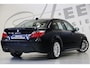 BMW 5-Serie 523i/ Handgeschakeld/ M-pakket/ Stoelverwarming