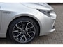 Toyota Corolla Touring Sports 2.0 Hybrid Executive Schuifdak | JBL | Trekhaak | Navigatie | 12 mnd BOVAG garantie | Whatsapp 06-53188999
