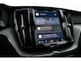 Volvo XC60 T8 Plug-in Hybrid Plus Dark | Pano | ACC | Blis | Elek. trekhaak | H&K | Elek. stoel+mem. | Stuur- & 4x stoelverw. |