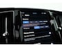 Volvo XC60 T8 Plug-in Hybrid Plus Dark | Pano | ACC | Blis | Elek. trekhaak | H&K | Elek. stoel+mem. | Stuur- & 4x stoelverw. |