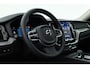 Volvo XC60 T8 Plug-in Hybrid Plus Dark | Pano | ACC | Blis | Elek. trekhaak | H&K | Elek. stoel+mem. | Stuur- & 4x stoelverw. |