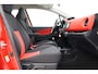 Toyota Yaris 1.3 VVT-i Dynamic | Volledige dealerhistorie | Trekhaak | Navigatie | Cruise Control | Airco | Camera | 16 inch | Bluetooth | Dakspoiler