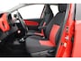 Toyota Yaris 1.3 VVT-i Dynamic | Volledige dealerhistorie | Trekhaak | Navigatie | Cruise Control | Airco | Camera | 16 inch | Bluetooth | Dakspoiler