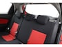 Toyota Yaris 1.3 VVT-i Dynamic | Volledige dealerhistorie | Trekhaak | Navigatie | Cruise Control | Airco | Camera | 16 inch | Bluetooth | Dakspoiler