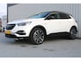 Opel Grandland X 1.6 Turbo Hybrid Ultimate | Incl. 12 maanden garantie | Cruise control | Climate control | Stoelverkoeling/verwarming | Apple carplay | Navigatie | DAB radio | Voor + achter camera | 100% dealer onderhouden |
