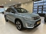 Suzuki Vitara 1.4 B.jet Style Automaat [ 1500 KG TREKGEWICHT | TOT 10 JAR GARA