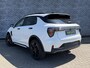 Lynk & Co 01 Plug-in Hybrid 1.5 Core Black Edition | Elegante en stoere SUV met 1.800 kg trekvermogen | Nieuw model | LM velgen 19 inch | Adaptive Cruise Control | Premium Audio Systeem | Apple Carplay/Android Auto | Stoelverwarming | Achteruitrijcamera | Keyless Entry