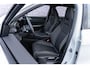 Lynk & Co 01 Plug-in Hybrid 1.5 Core Black Edition | Elegante en stoere SUV met 1.800 kg trekvermogen | Nieuw model | LM velgen 19 inch | Adaptive Cruise Control | Premium Audio Systeem | Apple Carplay/Android Auto | Stoelverwarming | Achteruitrijcamera | Keyless Entry