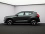 Volvo XC40 2.0 B4 Plus Dark / Trekhaak / All Season Banden / Stoel+Stuurwielverwarming / Elek. verstelbare stoelen / Harman Kardon Audio / Blis