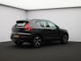Volvo XC40 2.0 B4 Plus Dark / Trekhaak / All Season Banden / Stoel+Stuurwielverwarming / Elek. verstelbare stoelen / Harman Kardon Audio / Blis