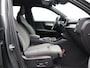 Volvo XC40 2.0 B4 Plus Dark / Trekhaak / All Season Banden / Stoel+Stuurwielverwarming / Elek. verstelbare stoelen / Harman Kardon Audio / Blis