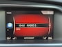 Volvo V40 2.0 T5 R-Design | Parkeercamera | Keyless entry/start | Panoramadak | Elektrisch vertelbare bestuurdersstoel met geheugen | Stoelverwarming | LED |