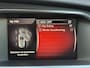Volvo V40 2.0 T5 R-Design | Parkeercamera | Keyless entry/start | Panoramadak | Elektrisch vertelbare bestuurdersstoel met geheugen | Stoelverwarming | LED |