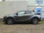 Toyota C-HR 2.0 Plug-in Hybrid 220 Dynamic|Stoel/Stuurverwarming|Groot-Navi|Adaptive-Cruise|Apple-Carplay/Android-Auto