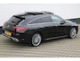 Mercedes-Benz CLA Shooting Brake 250 e AMG Line Pano !!
