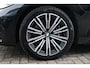 BMW 3-Serie Touring 330e M-Sport 292pk PHEV | Adap. Cruise | Carplay | Stoelverwarming | Sfeerverlichting | Navigatie | DAB
