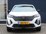 Peugeot 2008 1.2 PureTech 130 Allure | Navigatie | Achteruitrijcamera | Climate Control | Cruise Control | Parkeersensoren v+a | Draadloze Apple Carplay / Android Auto | Digitaal instrumentenpaneel | Armsteun | Elektrisch inklapbare spiegels | DAB+ radio | Led koplampen | Donker getint glas | 17" lichtmetalen velgen |
