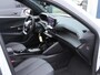 Peugeot 2008 1.2 PureTech 130 Allure | Navigatie | Achteruitrijcamera | Climate Control | Cruise Control | Parkeersensoren v+a | Draadloze Apple Carplay / Android Auto | Digitaal instrumentenpaneel | Armsteun | Elektrisch inklapbare spiegels | DAB+ radio | Led koplampen | Donker getint glas | 17" lichtmetalen velgen |