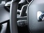 Peugeot 2008 1.2 PureTech 130 Allure | Navigatie | Achteruitrijcamera | Climate Control | Cruise Control | Parkeersensoren v+a | Draadloze Apple Carplay / Android Auto | Digitaal instrumentenpaneel | Armsteun | Elektrisch inklapbare spiegels | DAB+ radio | Led koplampen | Donker getint glas | 17" lichtmetalen velgen |