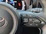 Toyota Yaris Hybrid 115 DYNAMIC STOEL/STUURVERW PARK-SENSOREN BLIND SPOT CAMERA KEYLESS 16'' LM-VELGEN CAMERA NAVI CLIMA AD-CRUISE APPLE/ANDROID
