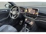 Volkswagen T-Roc 1.5 TSI R-Line / Electrisch Schuifdak / Keyless entry & Start / Led Koplampen / Apple Car Play / Parkeercamera / Parkeersensoren / Digitaal dashboard / Stoelverwarming voor /