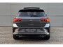 Volkswagen T-Roc 1.5 TSI R-Line / Electrisch Schuifdak / Keyless entry & Start / Led Koplampen / Apple Car Play / Parkeercamera / Parkeersensoren / Digitaal dashboard / Stoelverwarming voor /